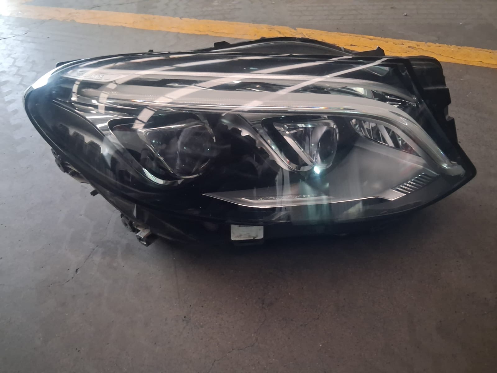 Mercedes GLE W166 Xenon headlight